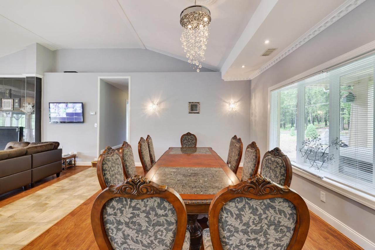 Luxury Front Camelot * Pocono Lake
