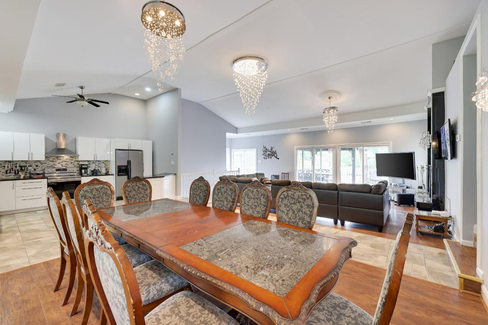 Holiday home Luxury Front Camelot Pocono Lake